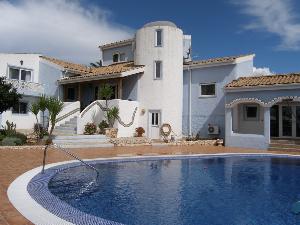 : property For Sale Lagoa centre Portugal