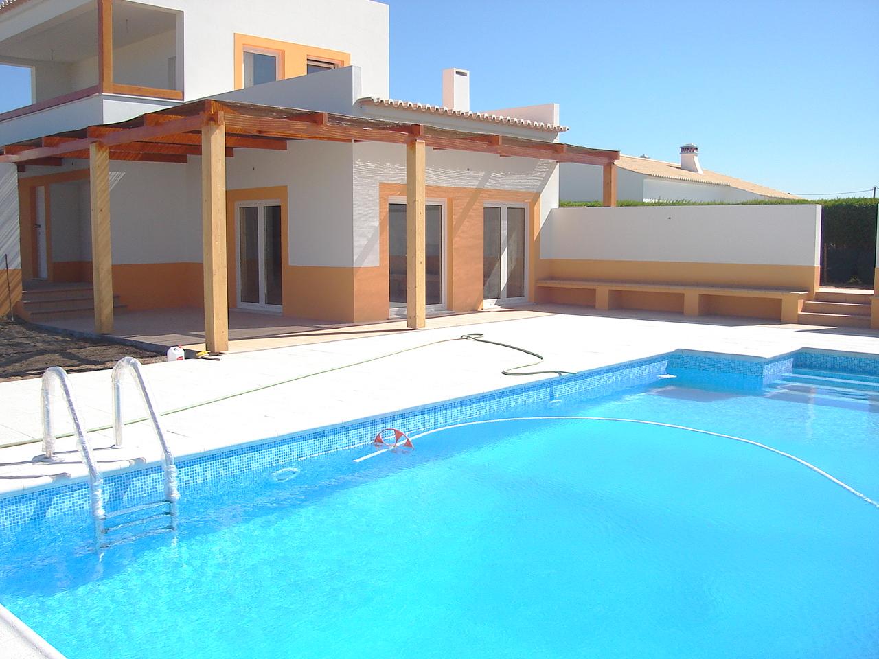 Aljezur Villa / Townhouse For Sale in Portugal 245381
